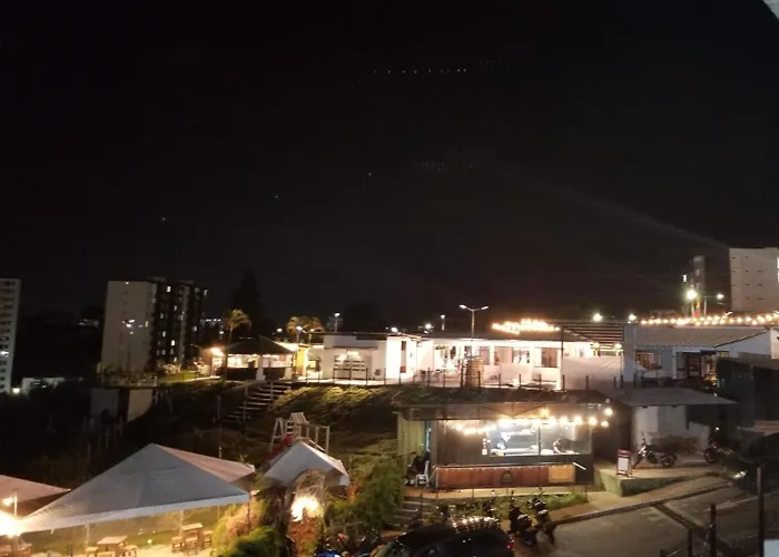 Comodo Apartaestudio Al Norte De Armenia, Con Parqueadero De Carro, En La Salida A Salento Y Filandia!